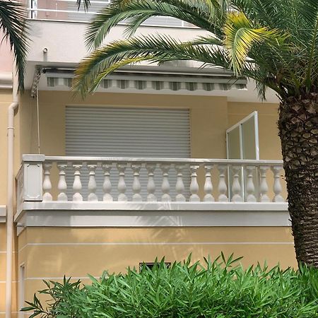 شقة Le Tropical Fréjus المظهر الخارجي الصورة