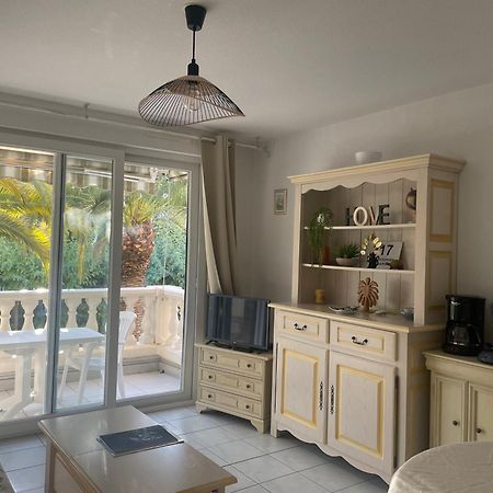شقة Le Tropical Fréjus المظهر الخارجي الصورة