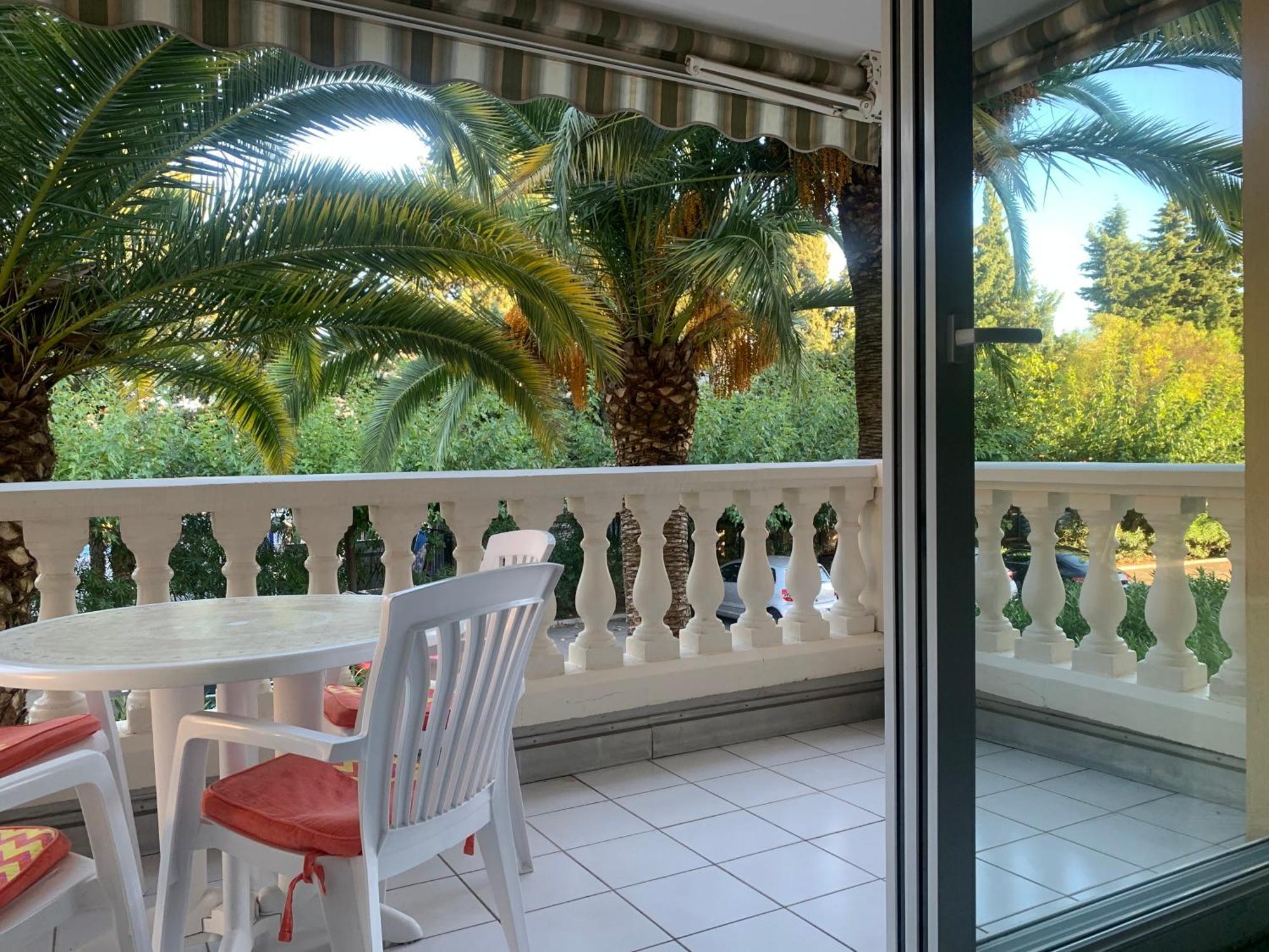 شقة Le Tropical Fréjus المظهر الخارجي الصورة